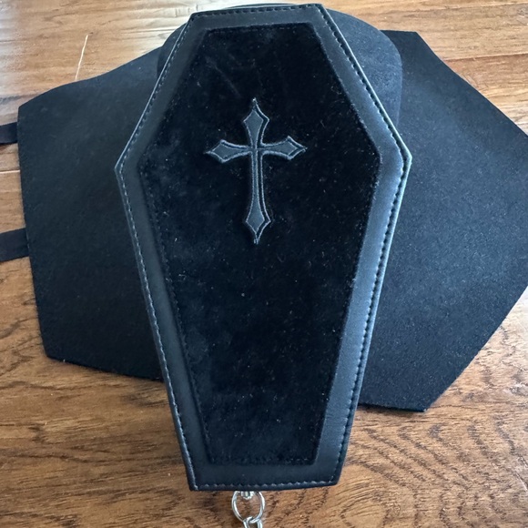 Spirit‎ Halloween Black Coffin Chain Bag - Picture 6 of 9